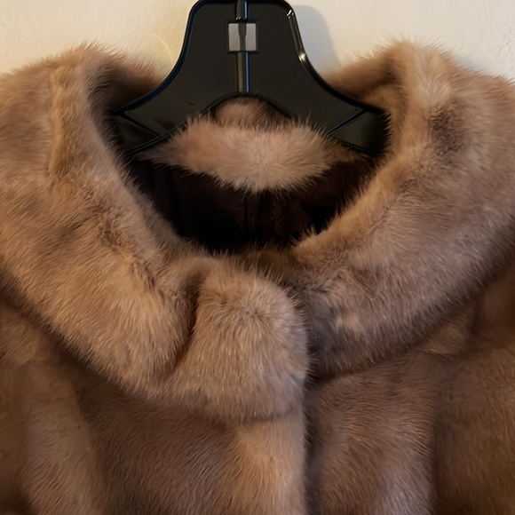 NEW Champagne color natural mink fur coat - Picture 5 of 11